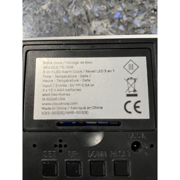 Cloudnola 3-in-1 Travel Alarm Clock USB Cable Calendar Time Temperature FFF - Picture 10 of 16